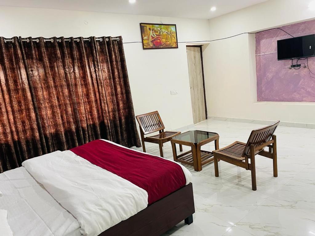 Zora Park Luxury Rooms Visakhapatnam Extérieur photo