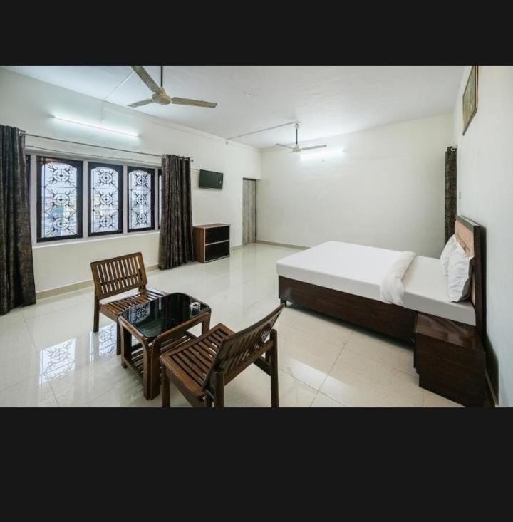 Zora Park Luxury Rooms Visakhapatnam Extérieur photo