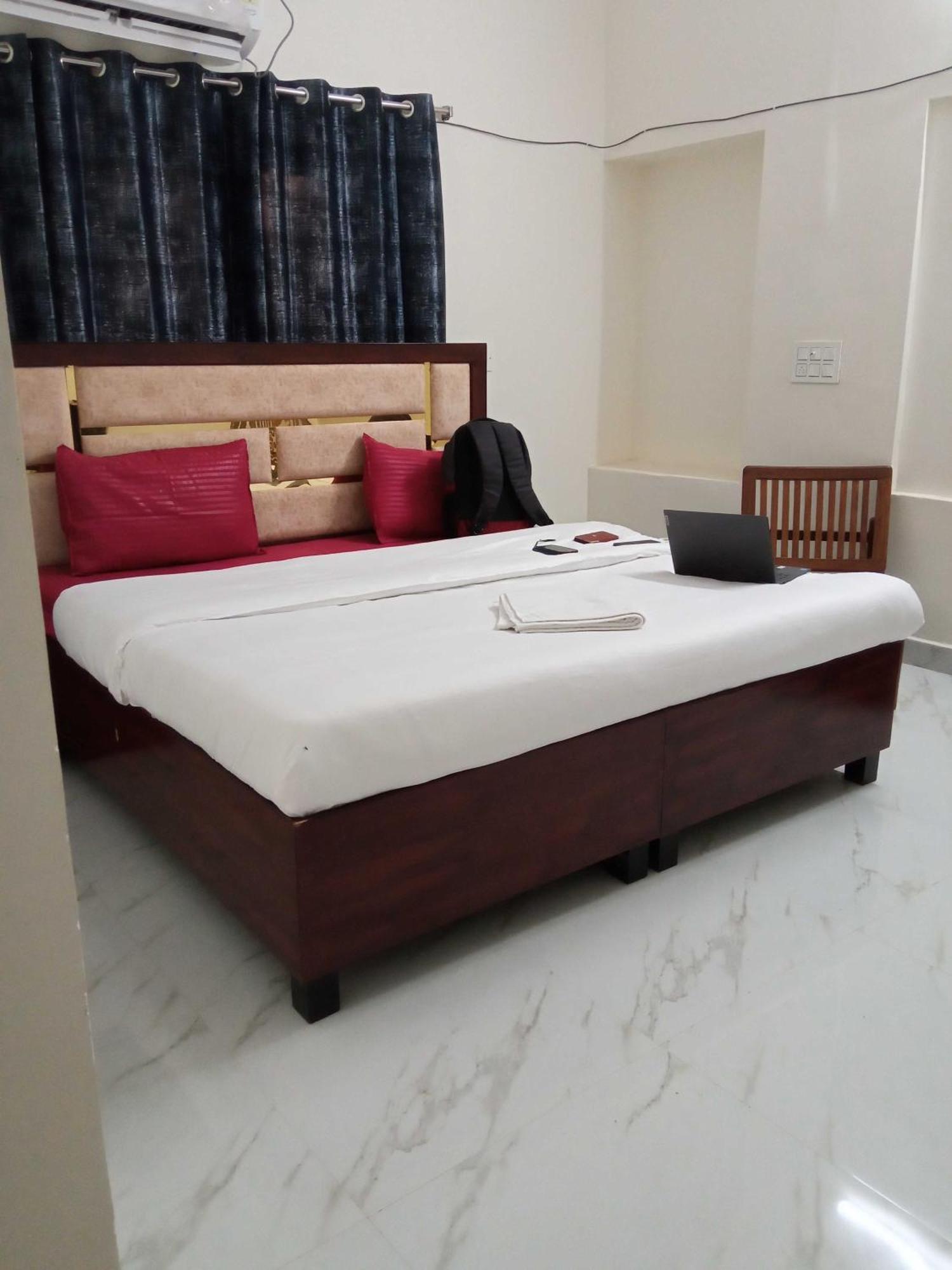 Zora Park Luxury Rooms Visakhapatnam Extérieur photo